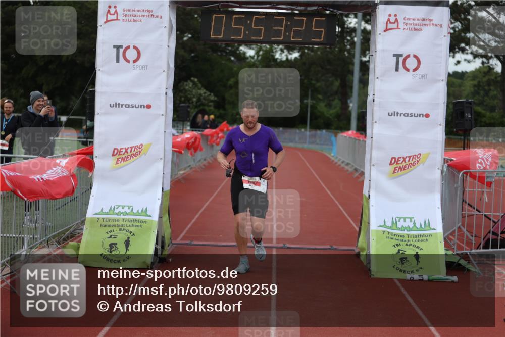 14.06.2026 - 7 Türme Triathlon Andreas Tolksdorf http://msf.ph/oto/9809259 14.06.2026 16:53:23 Ziel 663, 860 meine-sportfotos.de