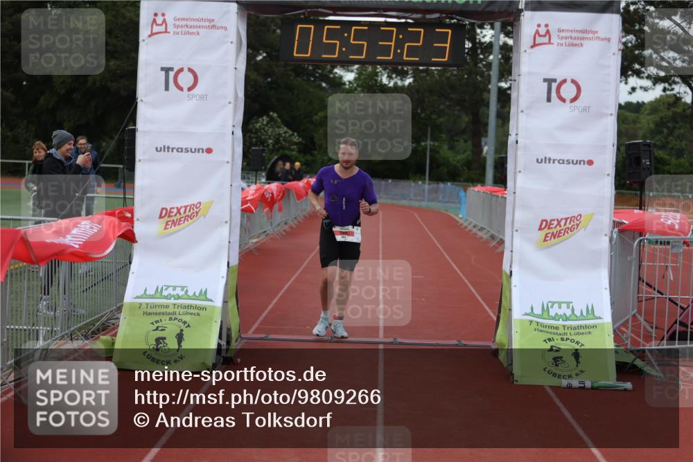 14.06.2026 - 7 Türme Triathlon Andreas Tolksdorf http://msf.ph/oto/9809266 14.06.2026 16:53:22 Ziel 663, 860 meine-sportfotos.de