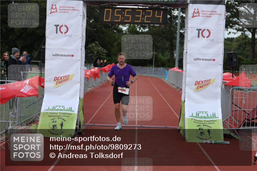 14.06.2026 - 7 Türme Triathlon Andreas Tolksdorf http://msf.ph/oto/9809273 14.06.2026 16:53:23 Ziel 663, 860 meine-sportfotos.de