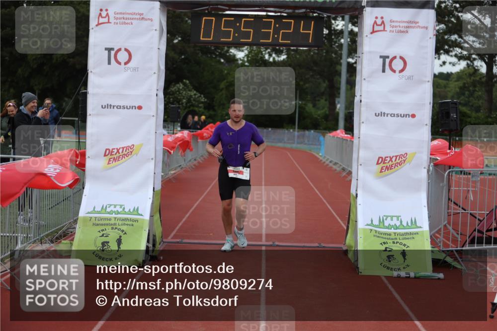 14.06.2026 - 7 Türme Triathlon Andreas Tolksdorf http://msf.ph/oto/9809274 14.06.2026 16:53:23 Ziel 663, 860 meine-sportfotos.de