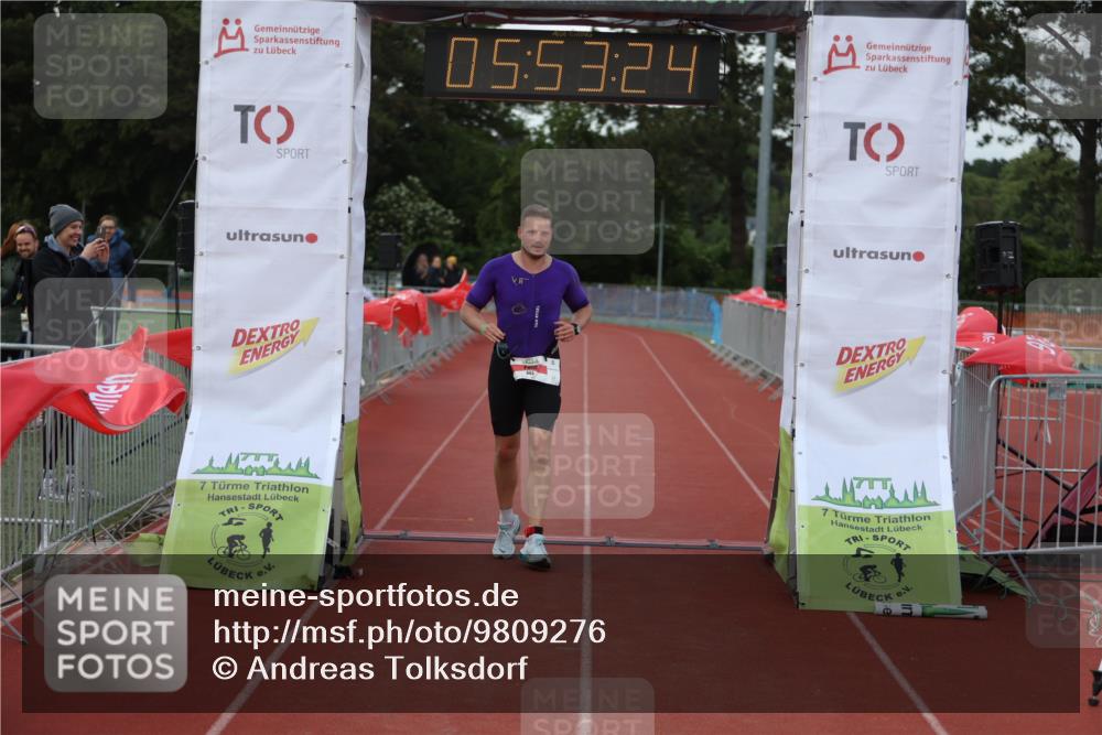14.06.2026 - 7 Türme Triathlon Andreas Tolksdorf http://msf.ph/oto/9809276 14.06.2026 16:53:23 Ziel 663, 860 meine-sportfotos.de