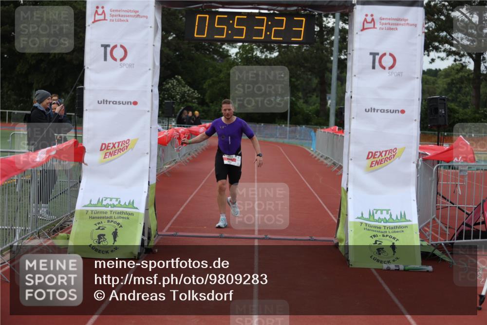 14.06.2026 - 7 Türme Triathlon Andreas Tolksdorf http://msf.ph/oto/9809283 14.06.2026 16:53:22 Ziel 663, 860 meine-sportfotos.de