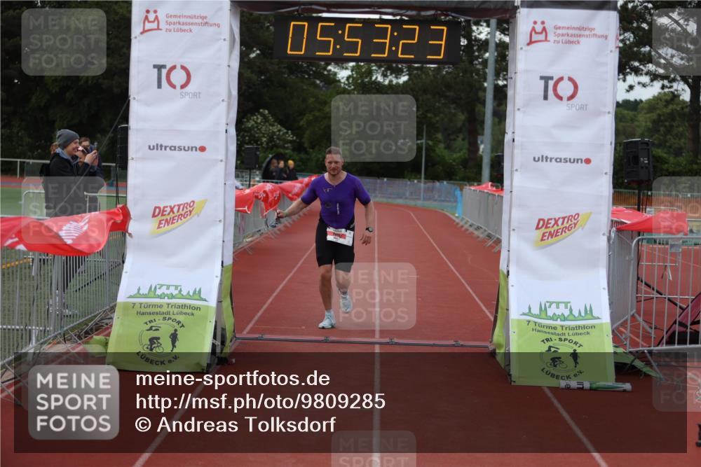14.06.2026 - 7 Türme Triathlon Andreas Tolksdorf http://msf.ph/oto/9809285 14.06.2026 16:53:22 Ziel 663, 860 meine-sportfotos.de