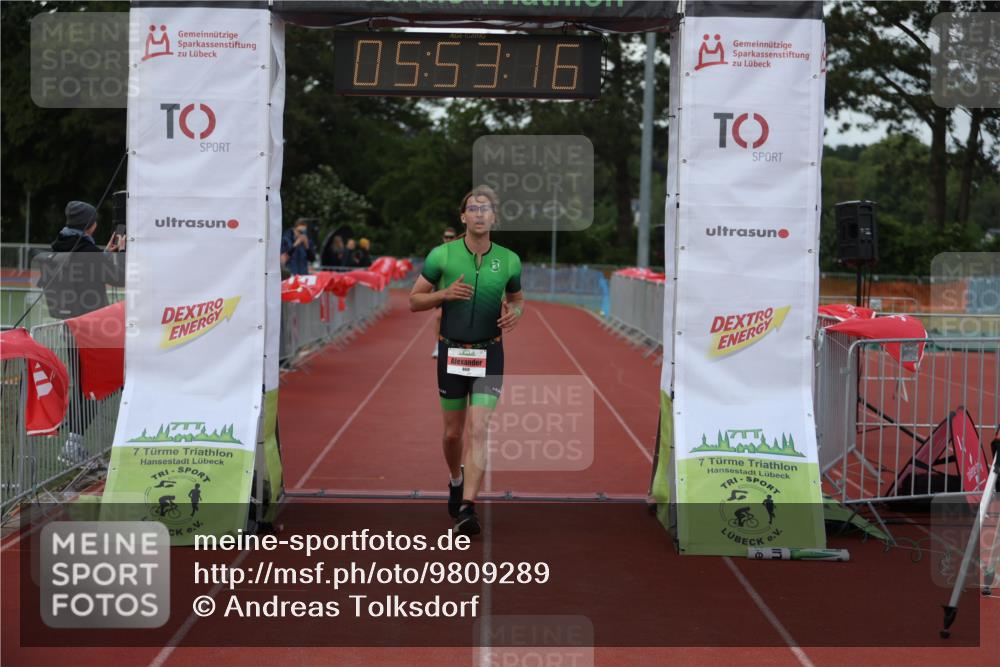 14.06.2026 - 7 Türme Triathlon Andreas Tolksdorf http://msf.ph/oto/9809289 14.06.2026 16:53:15 Ziel 663, 860 meine-sportfotos.de