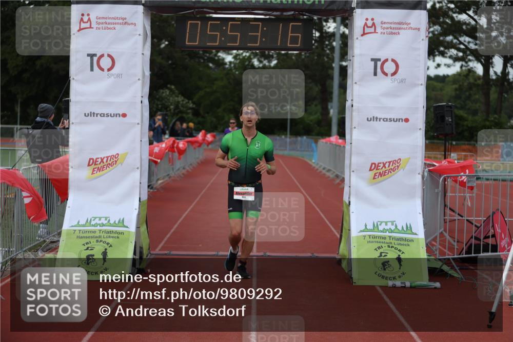 14.06.2026 - 7 Türme Triathlon Andreas Tolksdorf http://msf.ph/oto/9809292 14.06.2026 16:53:15 Ziel 663, 860 meine-sportfotos.de