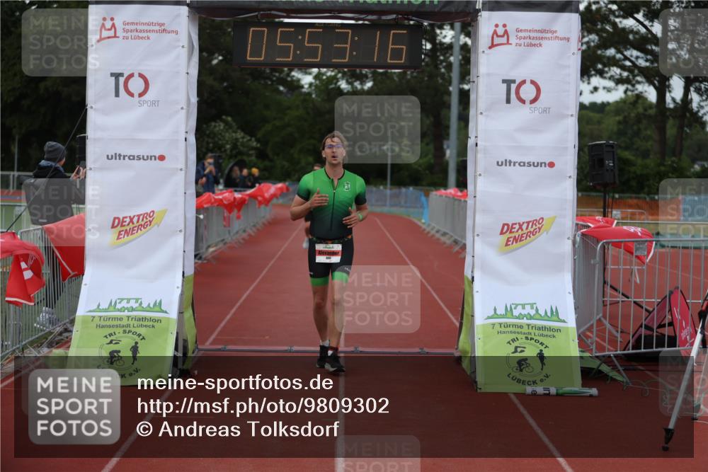 14.06.2026 - 7 Türme Triathlon Andreas Tolksdorf http://msf.ph/oto/9809302 14.06.2026 16:53:15 Ziel 663, 860 meine-sportfotos.de