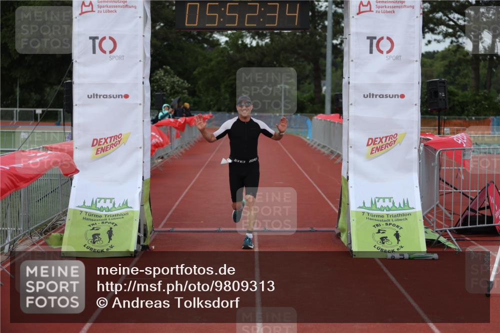 14.06.2026 - 7 Türme Triathlon Andreas Tolksdorf http://msf.ph/oto/9809313 14.06.2026 16:52:33 Ziel 748 meine-sportfotos.de