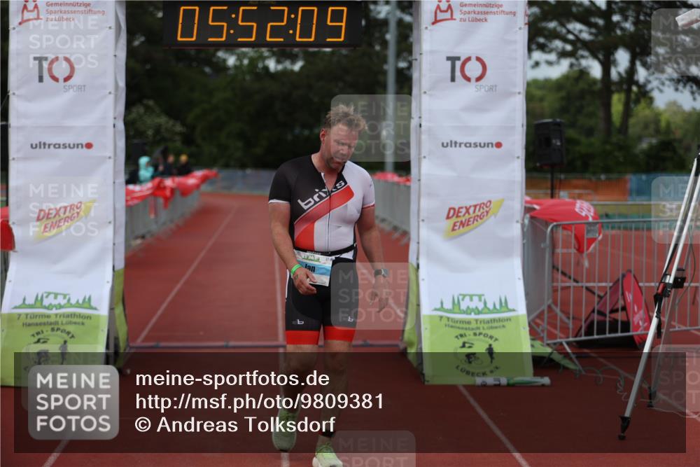 14.06.2026 - 7 Türme Triathlon Andreas Tolksdorf http://msf.ph/oto/9809381 14.06.2026 16:52:08 Ziel 969 meine-sportfotos.de