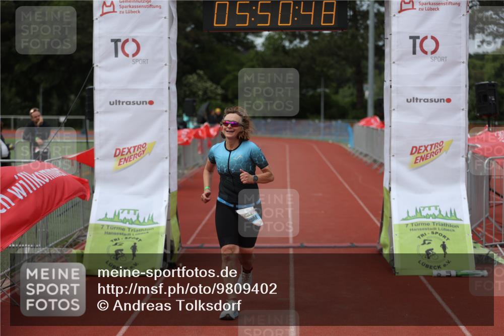 14.06.2026 - 7 Türme Triathlon Andreas Tolksdorf http://msf.ph/oto/9809402 14.06.2026 16:50:47 Ziel 1122 meine-sportfotos.de