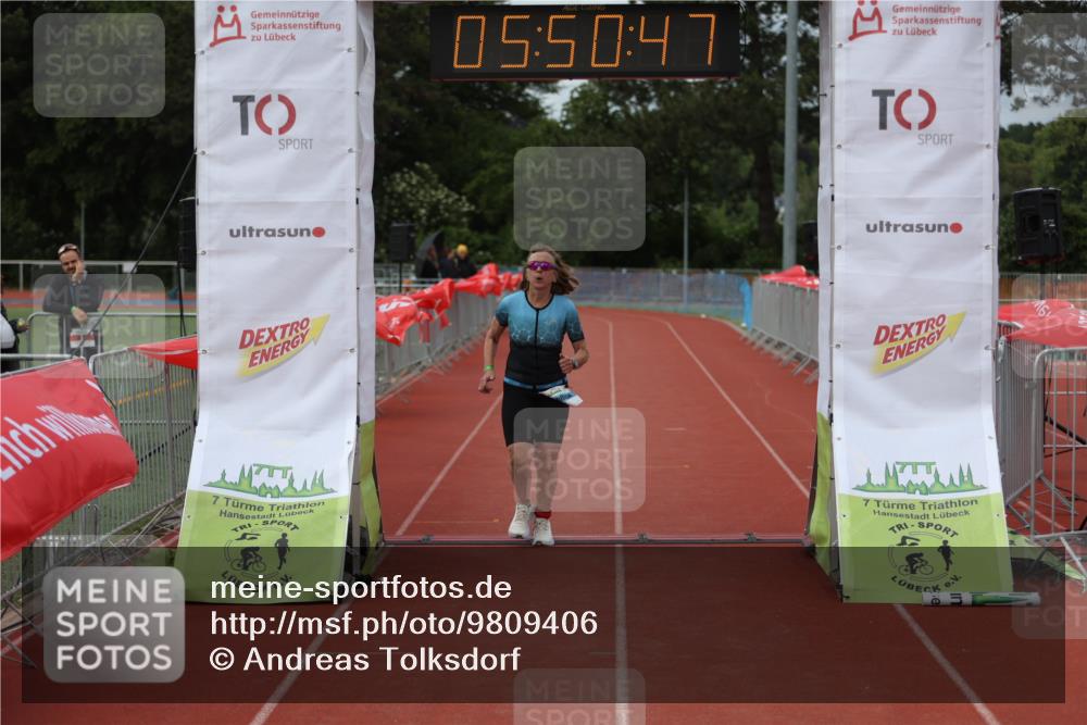 14.06.2026 - 7 Türme Triathlon Andreas Tolksdorf http://msf.ph/oto/9809406 14.06.2026 16:50:46 Ziel 1122 meine-sportfotos.de