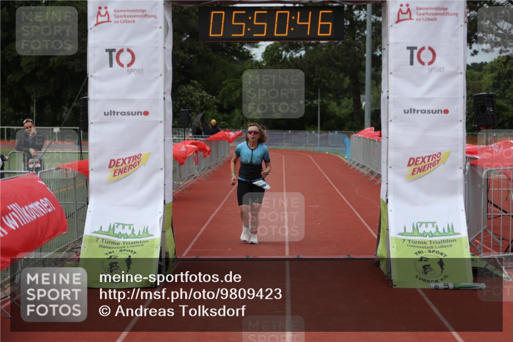 14.06.2026 - 7 Türme Triathlon Andreas Tolksdorf http://msf.ph/oto/9809423 14.06.2026 16:50:45 Ziel 1122 meine-sportfotos.de