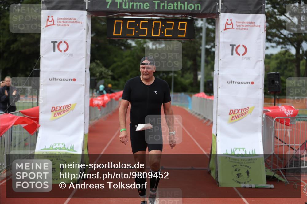 14.06.2026 - 7 Türme Triathlon Andreas Tolksdorf http://msf.ph/oto/9809452 14.06.2026 16:50:28 Ziel 766 meine-sportfotos.de