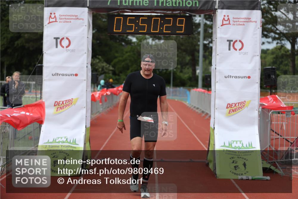14.06.2026 - 7 Türme Triathlon Andreas Tolksdorf http://msf.ph/oto/9809469 14.06.2026 16:50:28 Ziel 766 meine-sportfotos.de