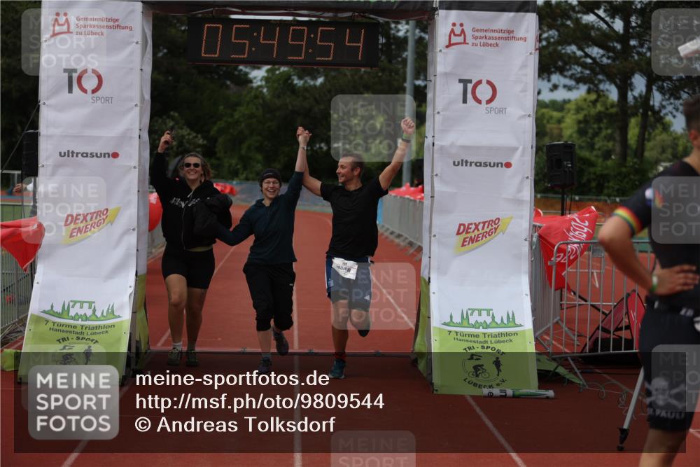14.06.2026 - 7 Türme Triathlon Andreas Tolksdorf http://msf.ph/oto/9809544 14.06.2026 16:49:52 Ziel 767, 829, 861, 891 meine-sportfotos.de