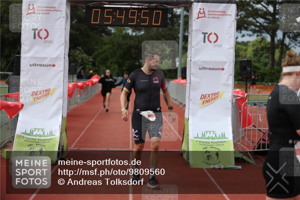 14.06.2026 - 7 Türme Triathlon Andreas Tolksdorf http://msf.ph/oto/9809560 14.06.2026 16:49:49 Ziel 767, 829, 861, 891 meine-sportfotos.de