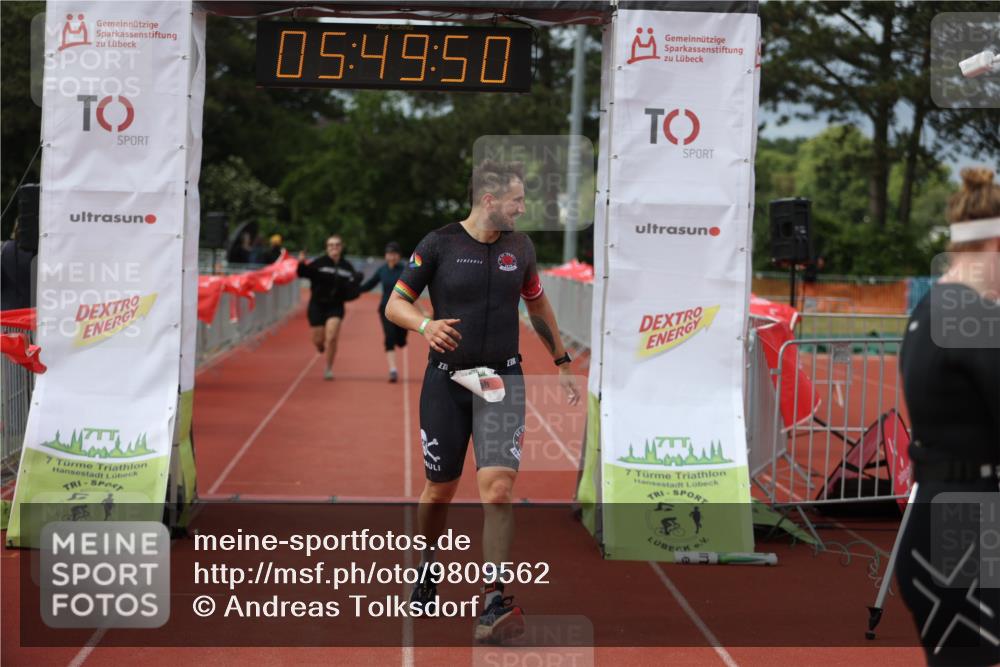 14.06.2026 - 7 Türme Triathlon Andreas Tolksdorf http://msf.ph/oto/9809562 14.06.2026 16:49:49 Ziel 767, 829, 861, 891 meine-sportfotos.de