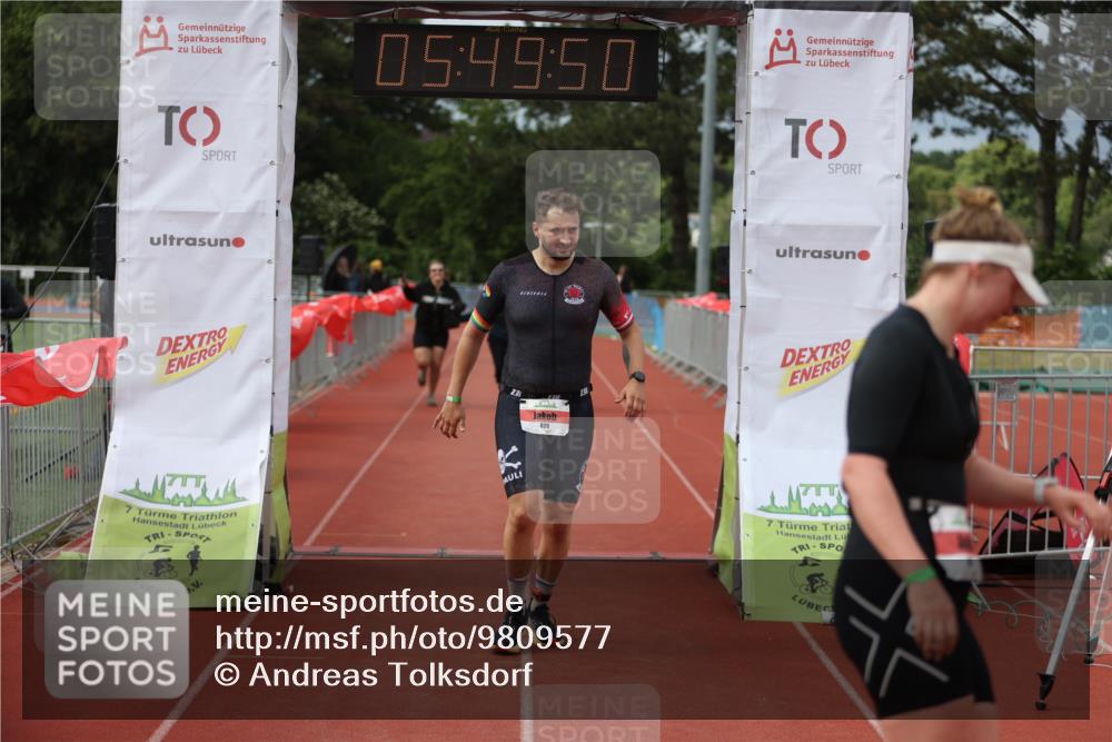 14.06.2026 - 7 Türme Triathlon Andreas Tolksdorf http://msf.ph/oto/9809577 14.06.2026 16:49:49 Ziel 767, 829, 861, 891 meine-sportfotos.de