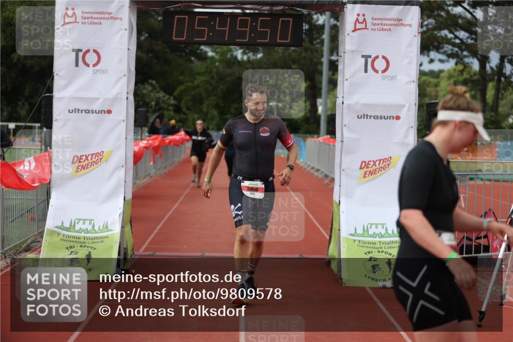 14.06.2026 - 7 Türme Triathlon Andreas Tolksdorf http://msf.ph/oto/9809578 14.06.2026 16:49:49 Ziel 767, 829, 861, 891 meine-sportfotos.de