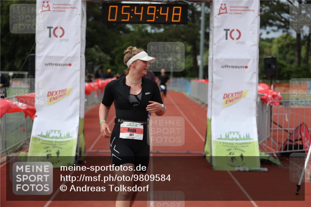 14.06.2026 - 7 Türme Triathlon Andreas Tolksdorf http://msf.ph/oto/9809584 14.06.2026 16:49:47 Ziel 767, 829, 861, 891 meine-sportfotos.de