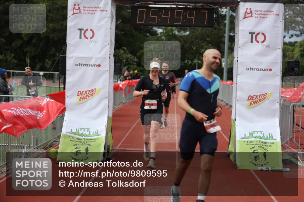 14.06.2026 - 7 Türme Triathlon Andreas Tolksdorf http://msf.ph/oto/9809595 14.06.2026 16:49:45 Ziel 767, 829, 861, 891 meine-sportfotos.de