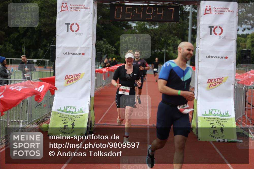 14.06.2026 - 7 Türme Triathlon Andreas Tolksdorf http://msf.ph/oto/9809597 14.06.2026 16:49:45 Ziel 767, 829, 861, 891 meine-sportfotos.de