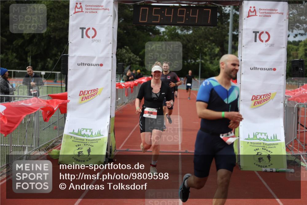 14.06.2026 - 7 Türme Triathlon Andreas Tolksdorf http://msf.ph/oto/9809598 14.06.2026 16:49:46 Ziel 767, 829, 861, 891 meine-sportfotos.de