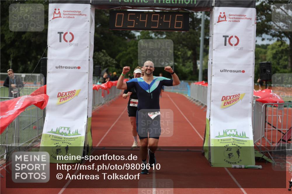 14.06.2026 - 7 Türme Triathlon Andreas Tolksdorf http://msf.ph/oto/9809610 14.06.2026 16:49:45 Ziel 767, 829, 861, 891 meine-sportfotos.de