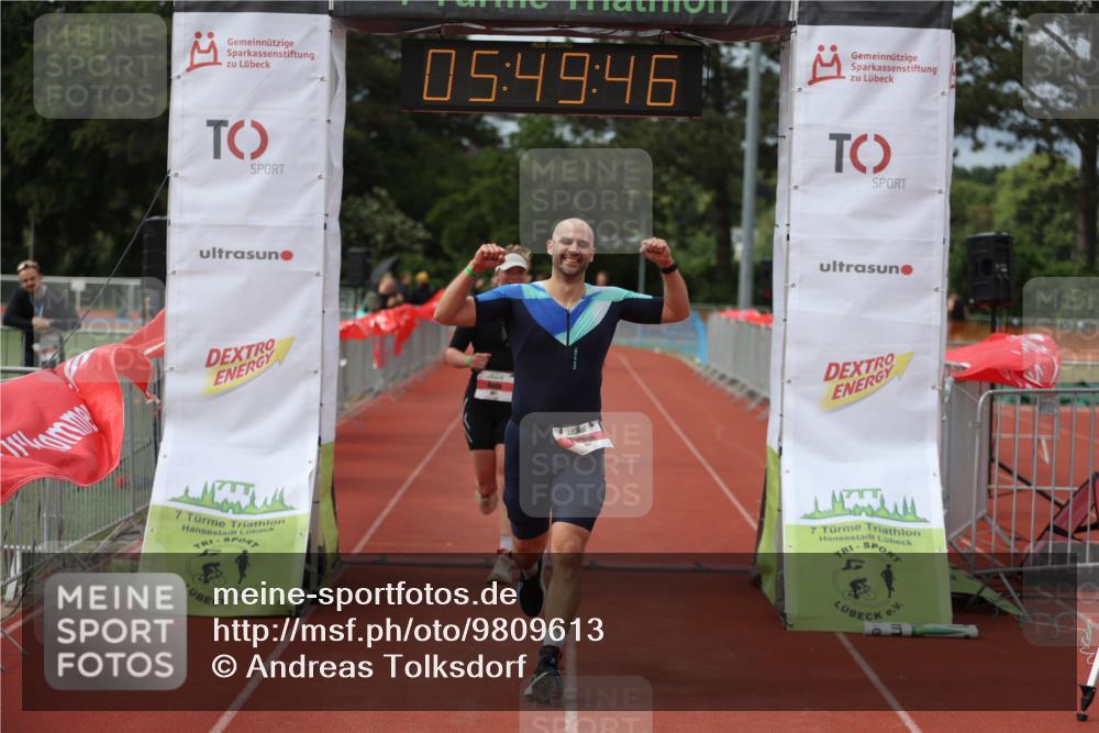 14.06.2026 - 7 Türme Triathlon Andreas Tolksdorf http://msf.ph/oto/9809613 14.06.2026 16:49:45 Ziel 767, 829, 861, 891 meine-sportfotos.de