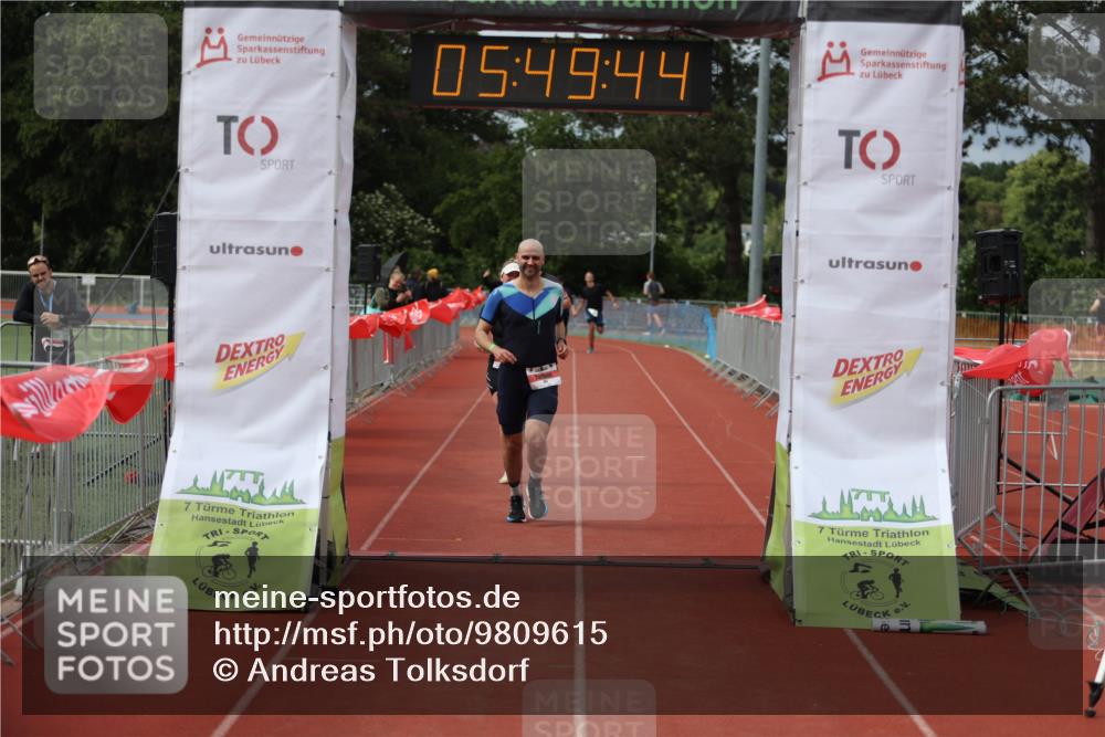 14.06.2026 - 7 Türme Triathlon Andreas Tolksdorf http://msf.ph/oto/9809615 14.06.2026 16:49:43 Ziel 767, 829, 861 meine-sportfotos.de