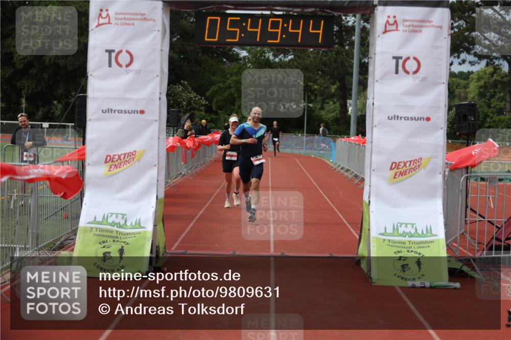 14.06.2026 - 7 Türme Triathlon Andreas Tolksdorf http://msf.ph/oto/9809631 14.06.2026 16:49:43 Ziel 767, 829, 861 meine-sportfotos.de