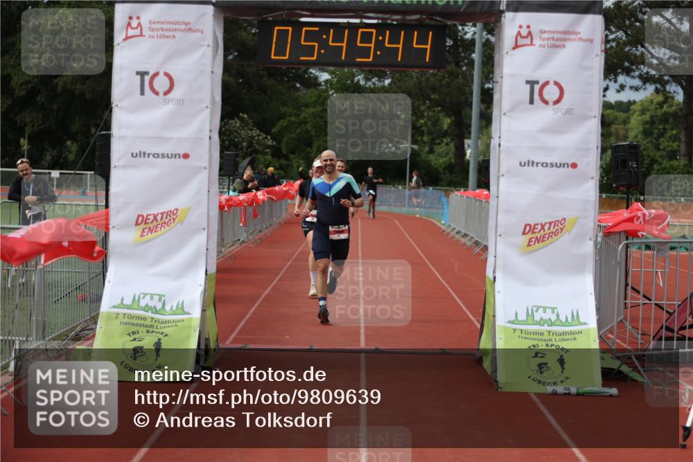 14.06.2026 - 7 Türme Triathlon Andreas Tolksdorf http://msf.ph/oto/9809639 14.06.2026 16:49:43 Ziel 767, 829, 861 meine-sportfotos.de