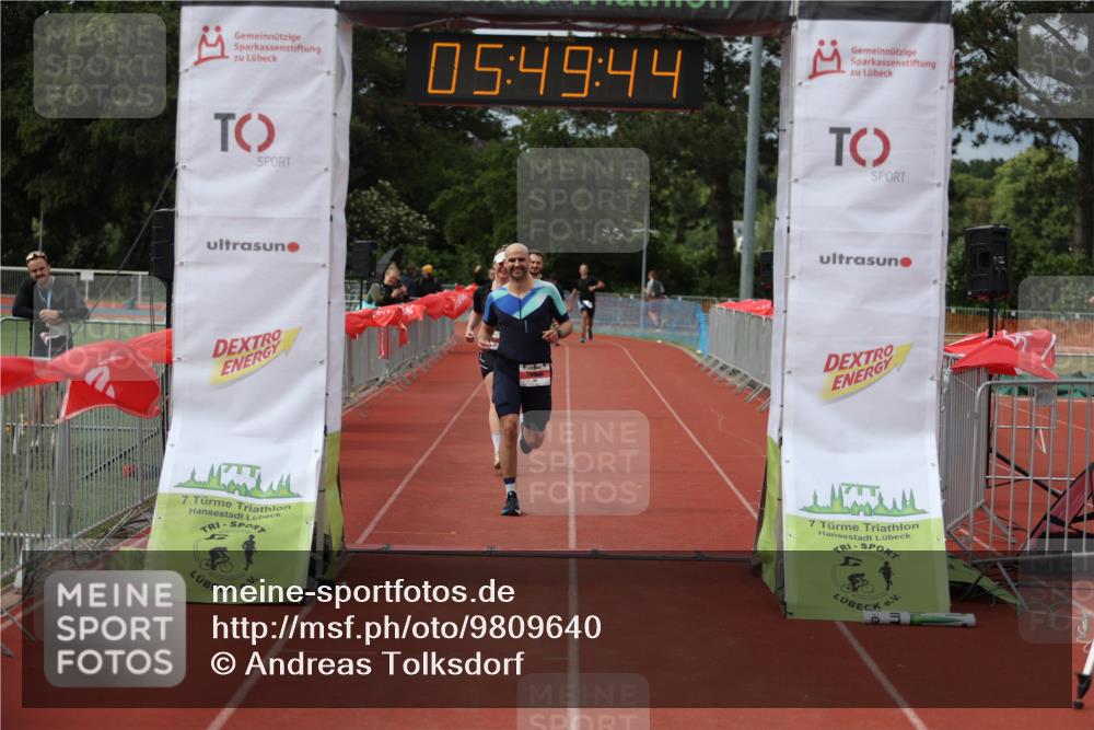 14.06.2026 - 7 Türme Triathlon Andreas Tolksdorf http://msf.ph/oto/9809640 14.06.2026 16:49:43 Ziel 767, 829, 861 meine-sportfotos.de