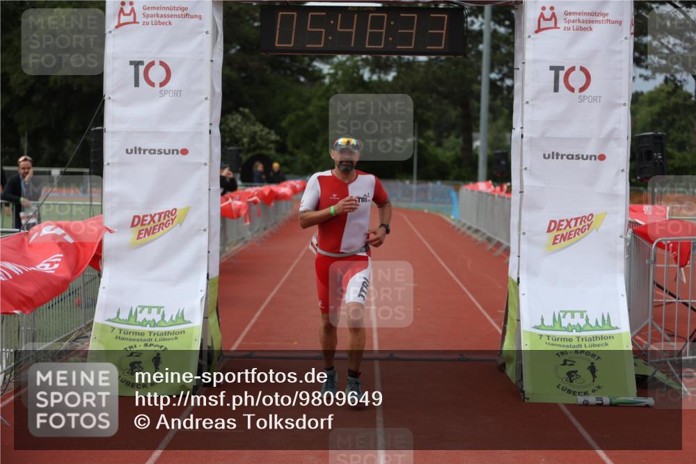 14.06.2026 - 7 Türme Triathlon Andreas Tolksdorf http://msf.ph/oto/9809649 14.06.2026 16:48:31 Ziel 631 meine-sportfotos.de