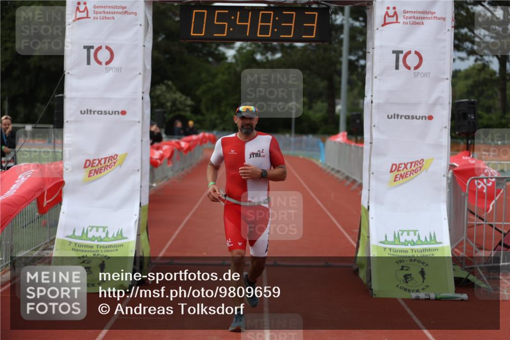 14.06.2026 - 7 Türme Triathlon Andreas Tolksdorf http://msf.ph/oto/9809659 14.06.2026 16:48:32 Ziel 631 meine-sportfotos.de