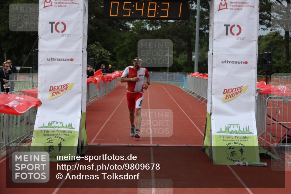 14.06.2026 - 7 Türme Triathlon Andreas Tolksdorf http://msf.ph/oto/9809678 14.06.2026 16:48:30 Ziel 631 meine-sportfotos.de