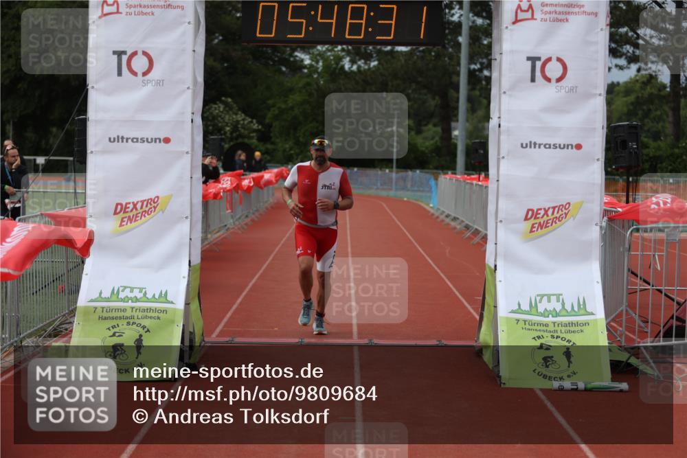 14.06.2026 - 7 Türme Triathlon Andreas Tolksdorf http://msf.ph/oto/9809684 14.06.2026 16:48:30 Ziel 631 meine-sportfotos.de
