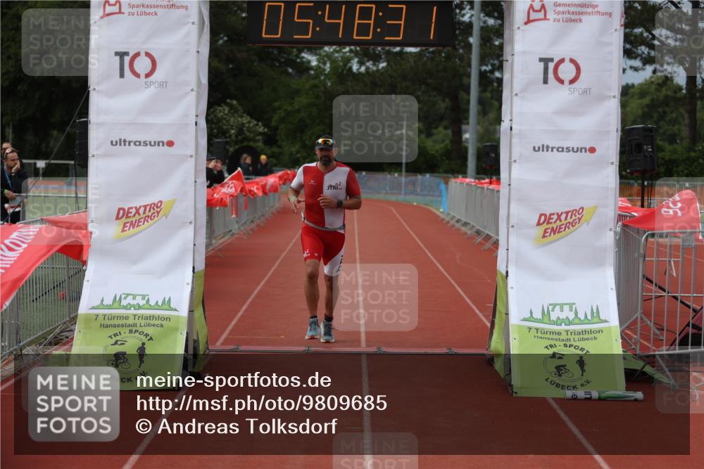 14.06.2026 - 7 Türme Triathlon Andreas Tolksdorf http://msf.ph/oto/9809685 14.06.2026 16:48:30 Ziel 631 meine-sportfotos.de