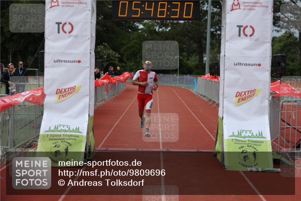 14.06.2026 - 7 Türme Triathlon Andreas Tolksdorf http://msf.ph/oto/9809696 14.06.2026 16:48:29 Ziel 631 meine-sportfotos.de