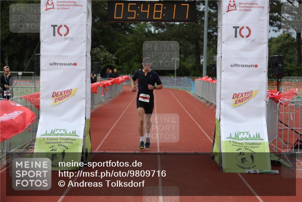 14.06.2026 - 7 Türme Triathlon Andreas Tolksdorf http://msf.ph/oto/9809716 14.06.2026 16:48:15 Ziel 642 meine-sportfotos.de