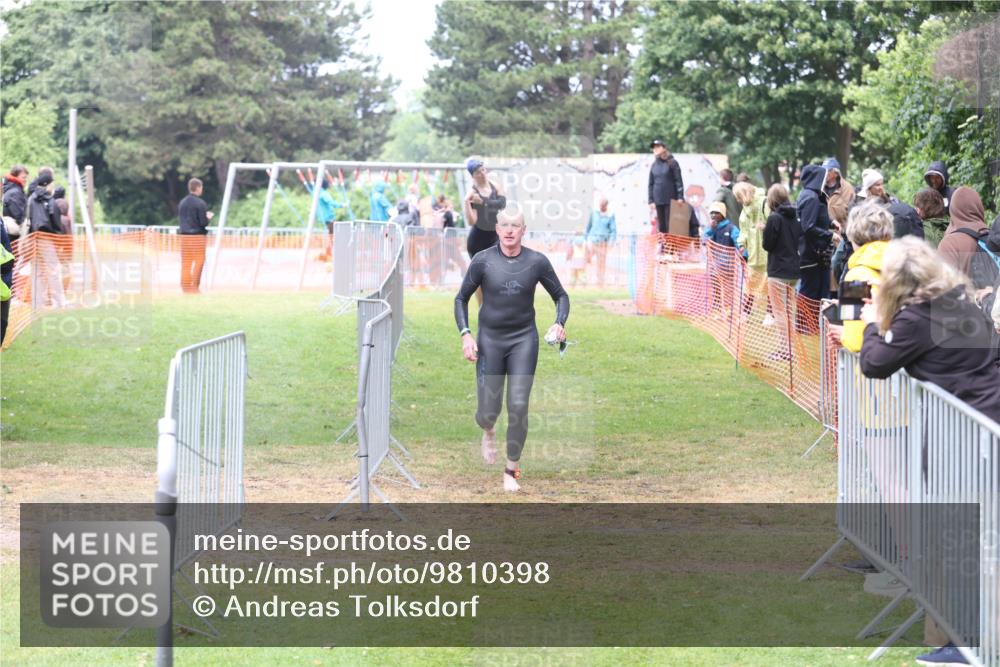 14.06.2026 - 7 Türme Triathlon Andreas Tolksdorf http://msf.ph/oto/9810398 14.06.2026 13:40:46 Schwimmen  meine-sportfotos.de
