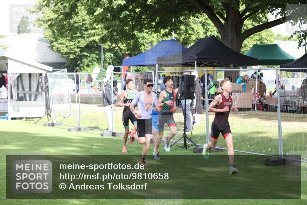 14.06.2026 - 7 Türme Triathlon Andreas Tolksdorf http://msf.ph/oto/9810658 14.06.2026 08:25:22 Schwimmen  meine-sportfotos.de