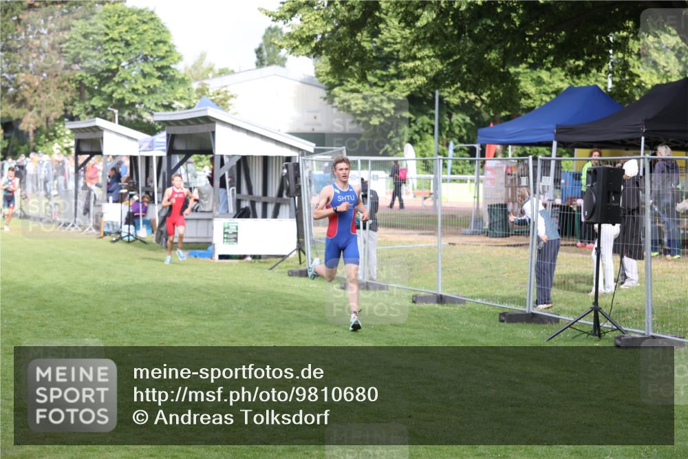 14.06.2026 - 7 Türme Triathlon Andreas Tolksdorf http://msf.ph/oto/9810680 14.06.2026 08:26:35 Schwimmen  meine-sportfotos.de
