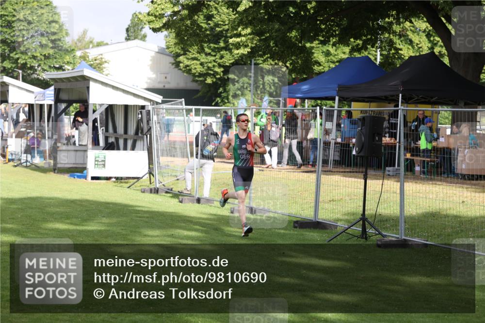 14.06.2026 - 7 Türme Triathlon Andreas Tolksdorf http://msf.ph/oto/9810690 14.06.2026 08:27:20 Schwimmen  meine-sportfotos.de