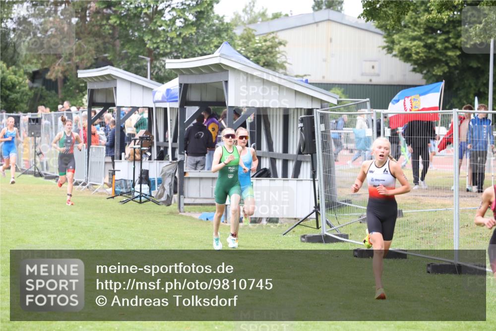 14.06.2026 - 7 Türme Triathlon Andreas Tolksdorf http://msf.ph/oto/9810745 14.06.2026 08:44:42 Schwimmen  meine-sportfotos.de