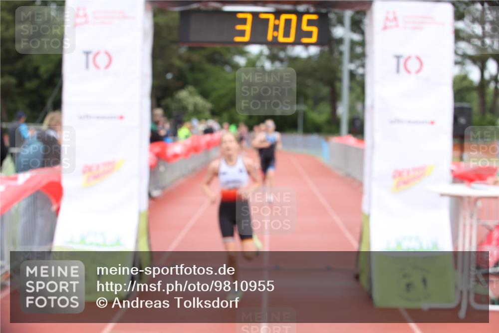 14.06.2026 - 7 Türme Triathlon Andreas Tolksdorf http://msf.ph/oto/9810955 14.06.2026 08:54:56 Schwimmen  meine-sportfotos.de