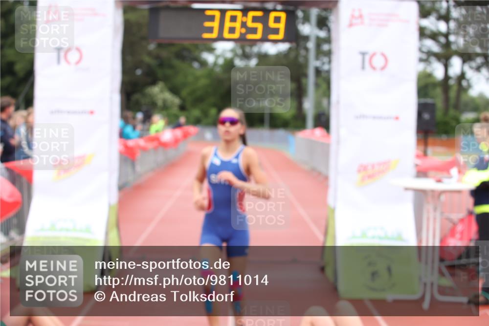 14.06.2026 - 7 Türme Triathlon Andreas Tolksdorf http://msf.ph/oto/9811014 14.06.2026 08:56:49 Schwimmen  meine-sportfotos.de