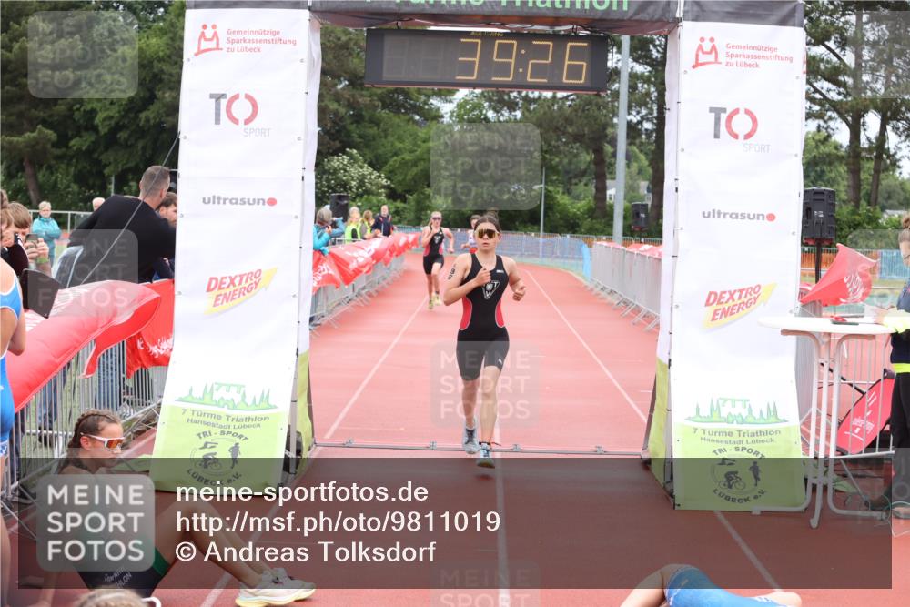 14.06.2026 - 7 Türme Triathlon Andreas Tolksdorf http://msf.ph/oto/9811019 14.06.2026 08:57:17 Schwimmen  meine-sportfotos.de