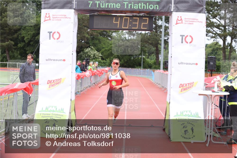 14.06.2026 - 7 Türme Triathlon Andreas Tolksdorf http://msf.ph/oto/9811038 14.06.2026 08:58:23 Schwimmen  meine-sportfotos.de