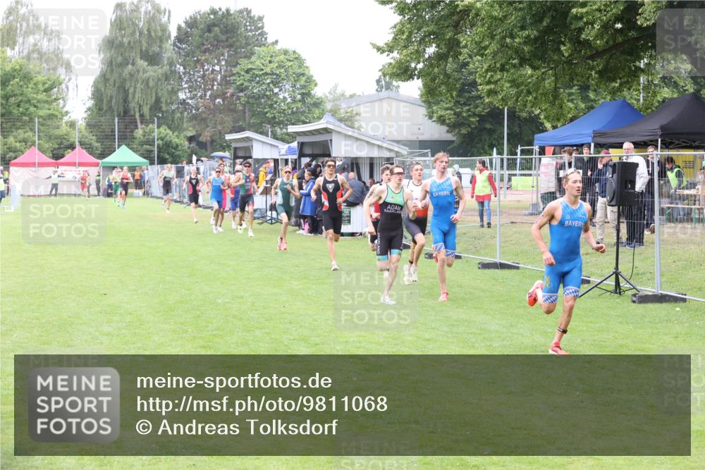 14.06.2026 - 7 Türme Triathlon Andreas Tolksdorf http://msf.ph/oto/9811068 14.06.2026 09:16:14 Schwimmen  meine-sportfotos.de
