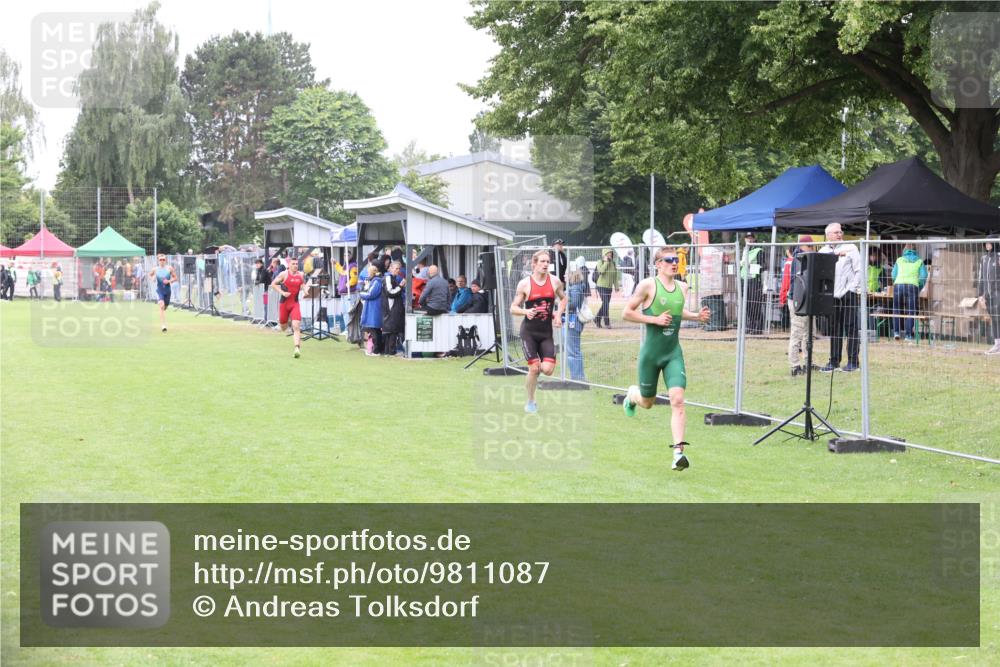 14.06.2026 - 7 Türme Triathlon Andreas Tolksdorf http://msf.ph/oto/9811087 14.06.2026 09:16:23 Schwimmen  meine-sportfotos.de